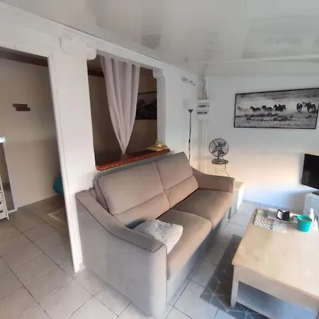 Holiday home T2 32m2 Plain-pied A 2 Min De La Frejus